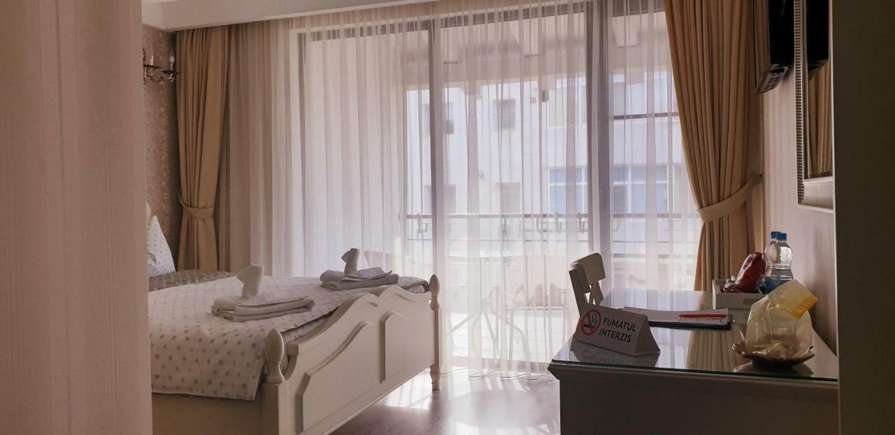 Focşani Romantic Boutique מראה חיצוני תמונה